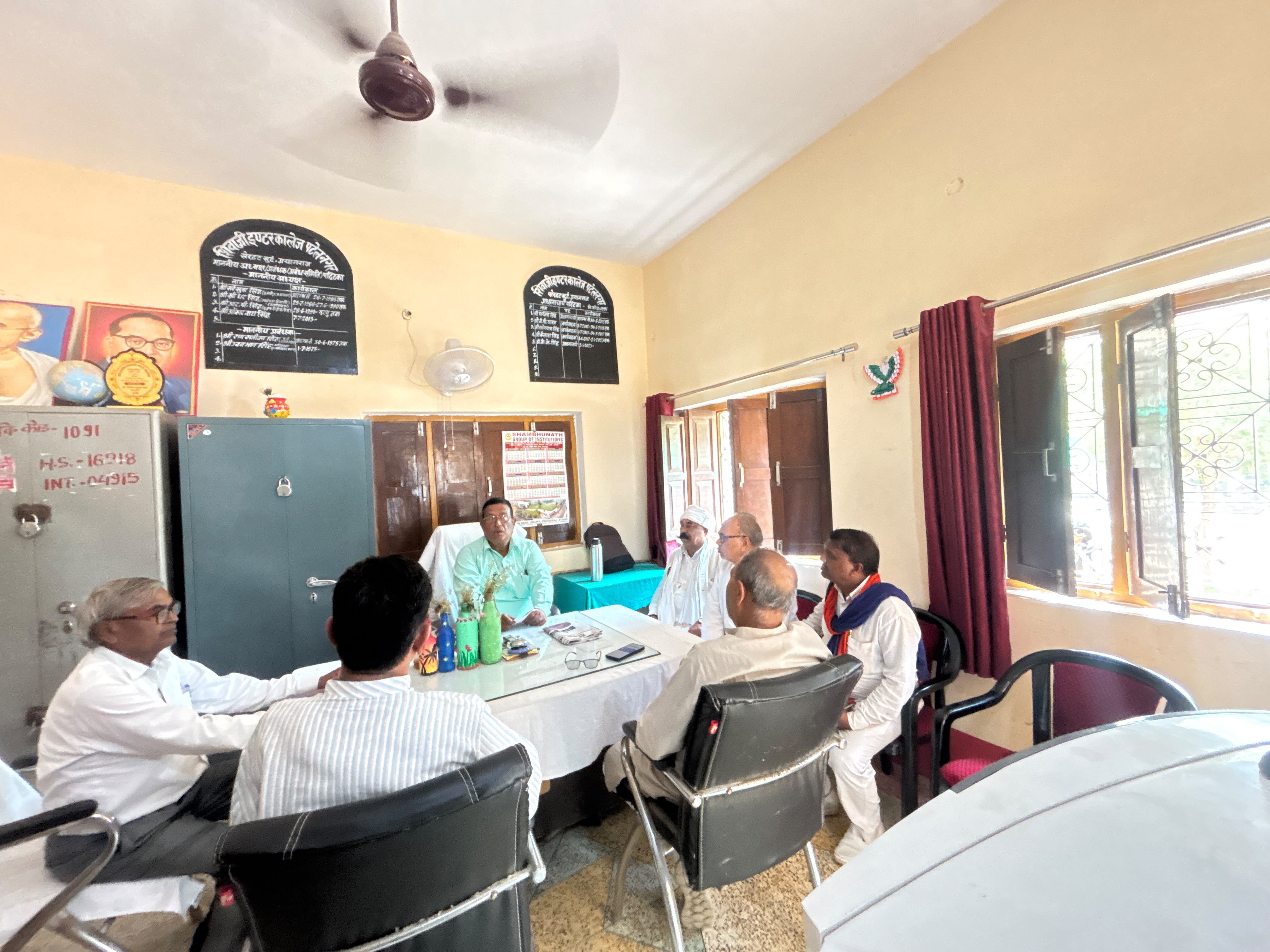 स्नातक एमएलसी चुनाव: कॉलेजों में शिक्षकों से मिले शिवशंकर पटेल शिक्षकों की मांगों को विधान परिषद तक पहुंचाने का भरोसा