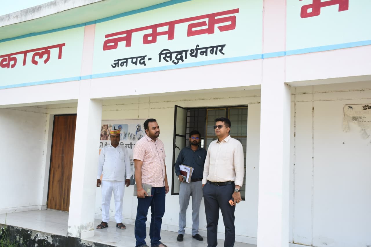 काला नमक भवन को शोरूम मॉडल पर करें विकसित, समय से पूरा हो निर्माण: डीएम
