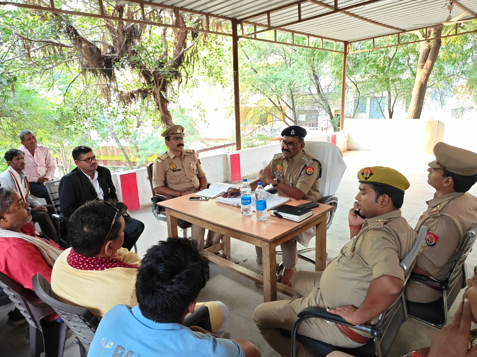 त्योहारों को लेकर बारा पुलिस अलर्ट, पीस कमेटी की बैठक में एसीपी ने दिए सख्त निर्देश दुर्गा पंडालों और धार्मिक आयोजनों पर रहेगी पुलिस की नजर, अफवाह फैलाने वालों पर होगी कार्रवाई