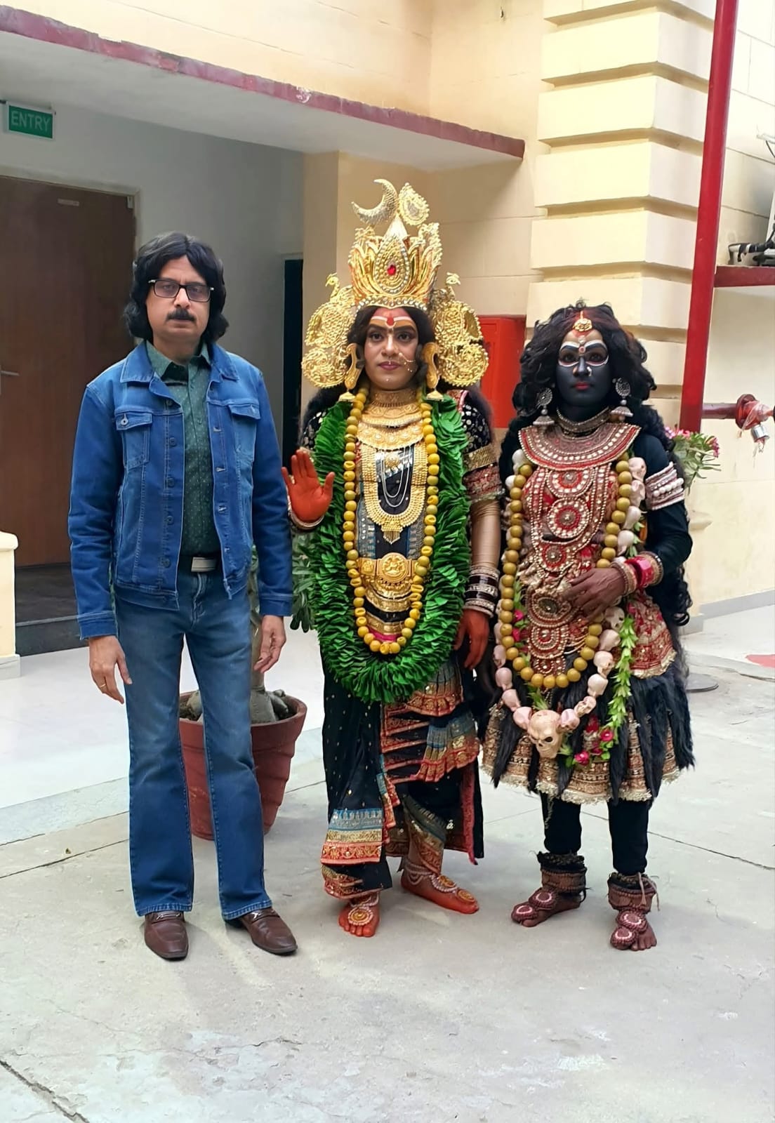 सरकार कलाकारों को दें संरक्षण रू मनु पुरवार कहा कि संरक्षण से बढेगी आत्मनिर्भरता, कला होगी विकसित आर्थिक योजनाओं की जानकारी सरकार कलाकारों को दें, जिससे  वह लाभ उठा सके रू मनु पुरवार
