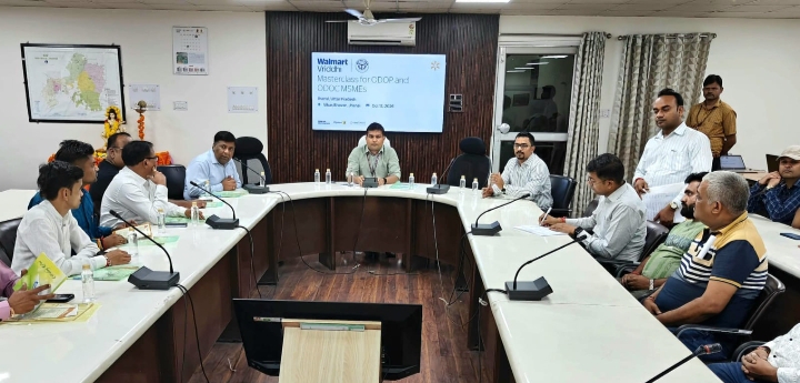 वॉलमार्ट वृद्धि कार्यशाला में उद्यमियों को कारोबार बढ़ाने के लिए किया प्रेरित ऑनलाइन बाजार से जुड़कर स्थानीय उत्पादों की पहुंच बढ़ाएं : सीडीओ