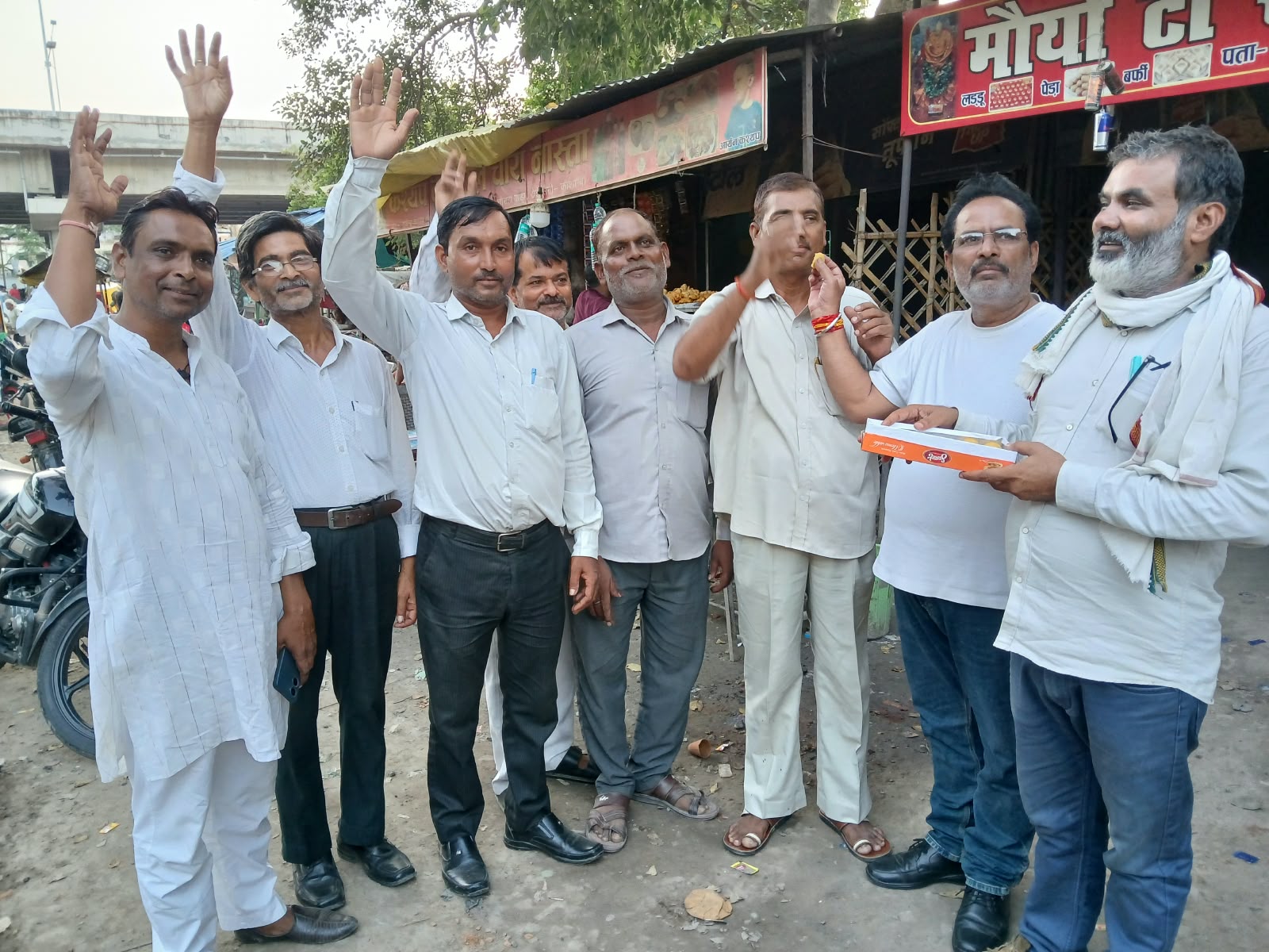 प्रमोद तिवारी की बेटी आराधना मिश्रा उर्फ मोना को कांग्रेस प्रदेश अध्यक्ष बनाए जाने पर कांग्रेसियों में खुशी की लहर