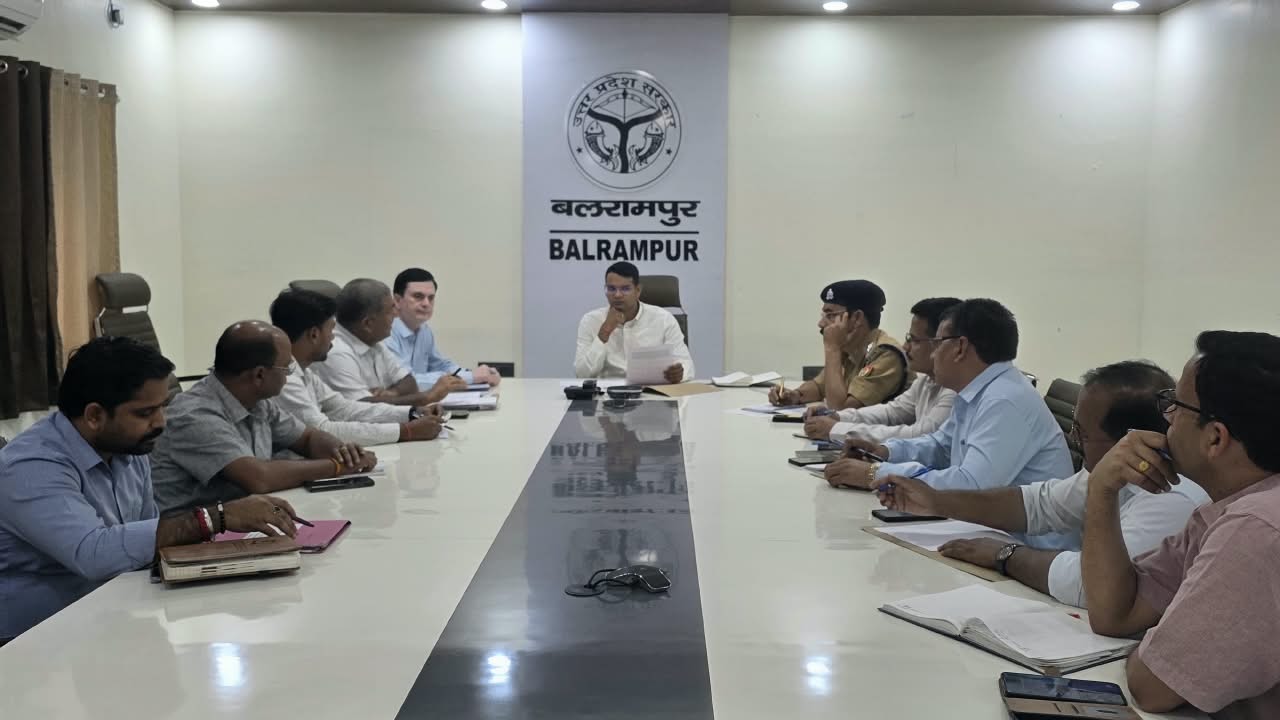 बलरामपुर, उतरौला एवं तुलसीपुर नगरीय क्षेत्रों में शीघ्र शुरू होगा गैस पाइपलाइन बिछाने का कार्य