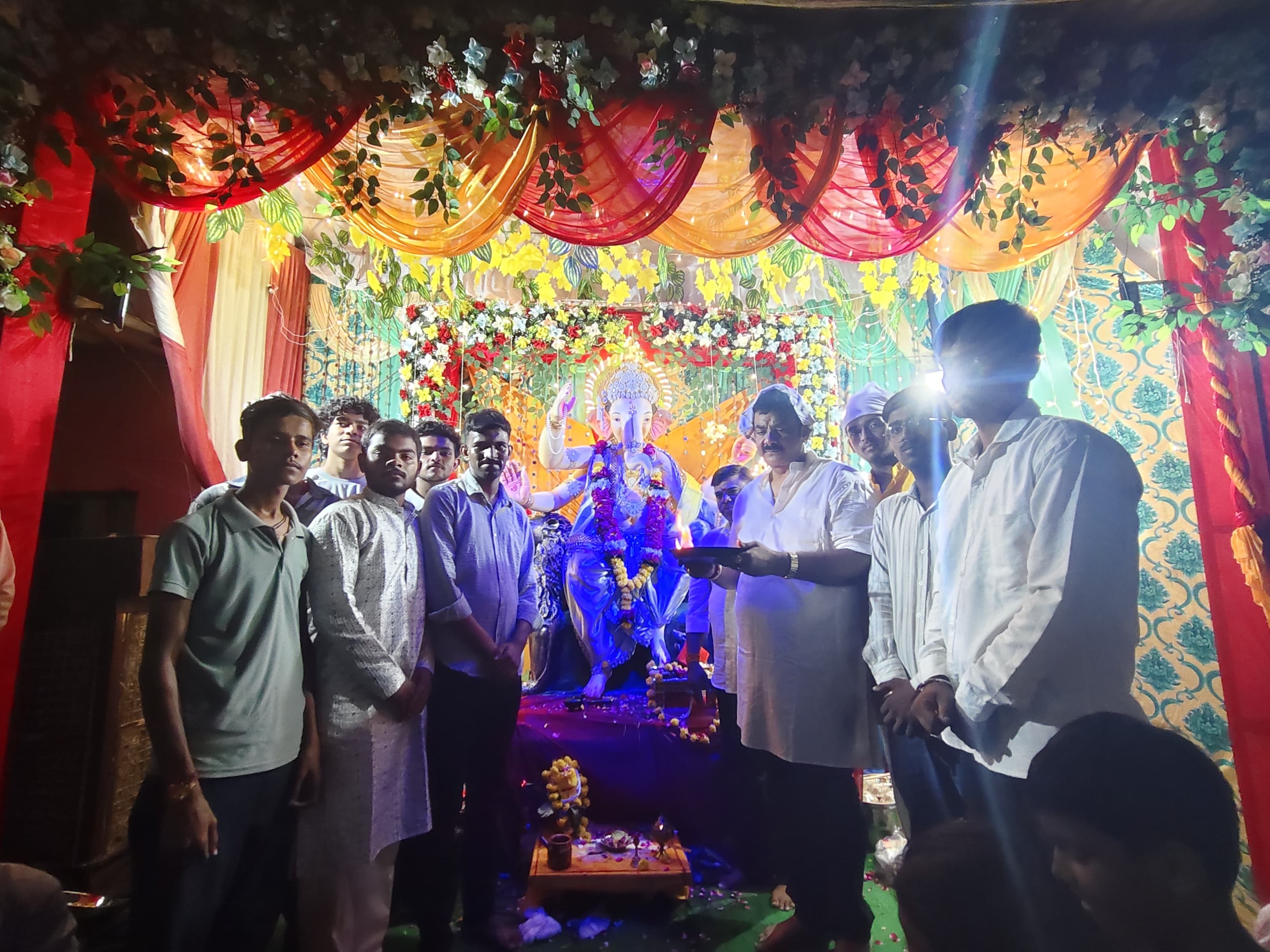 नगरा चा राजा’ की गूंज से गूंजा धर्मशाला परिसर, डॉ. संदीप सरावगी ने की  गणेश आरती