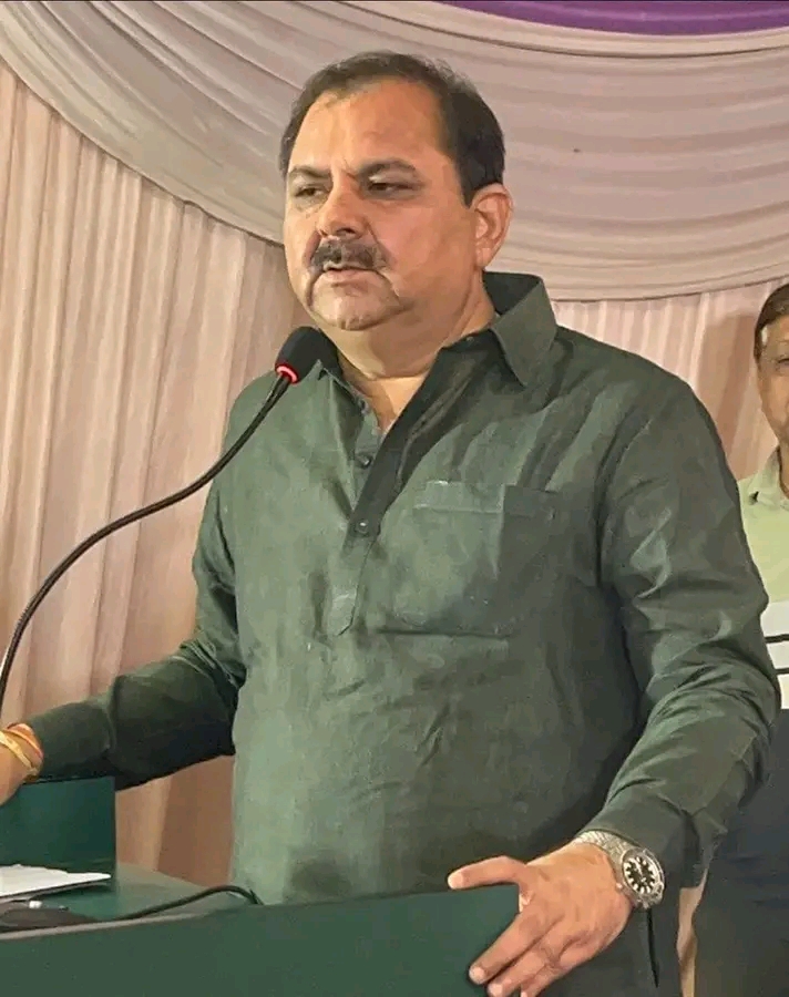 न किसी से दुश्मनी, न किसी से बैर :- विधायक रवि शर्मा की राजनीति के कई अध्याय लगातार चुनावी सफलता से बनी अलग पहचान, बुंदेली अंदाज में संवाद और सहज व्यवहार बना जनसंपर्क का आधार