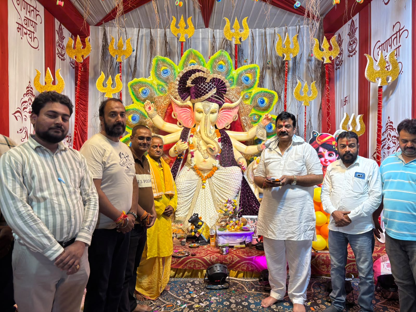 तुसवाई धर्मशाला में डॉ. संदीप सरावगी ने की गणेश आरती, आयोजन समिति ने मनाया राधा अष्टमी उत्सव