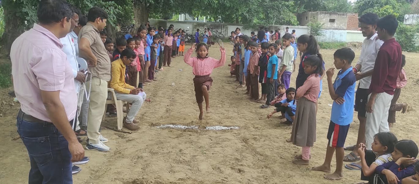 खेलकूद प्रतियोगिता में बच्चों ने दिखाया दमखम