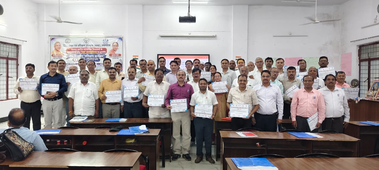प्रधानाचार्य विद्यालयों को सेण्टर ऑफ एक्सीलेन्सश् के रूप में परिवर्तित करें रू डा संतोष राय प्रशिक्षण के मास्टर ट्रेनर थे मो रफीक