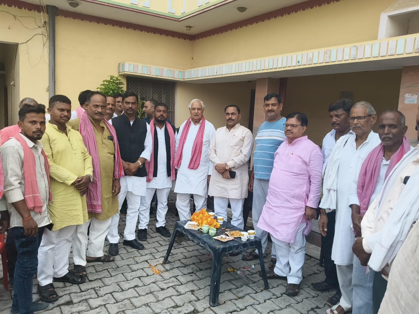 सपा के नवनियुक्त जिलाध्यक्ष अशोक यादव का जमालपुर में प्रथम आगमन