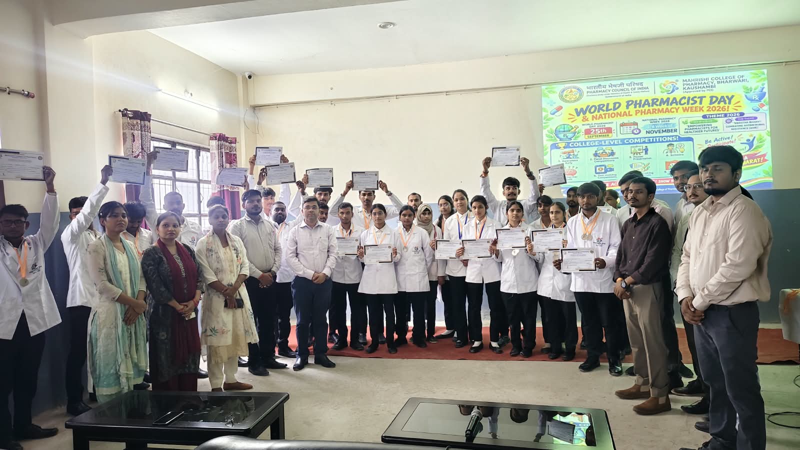महर्षि कॉलेज ऑफ फार्मेसी में हर्षोल्लास के साथ मनाया गया विश्व फार्मासिस्ट दिवस