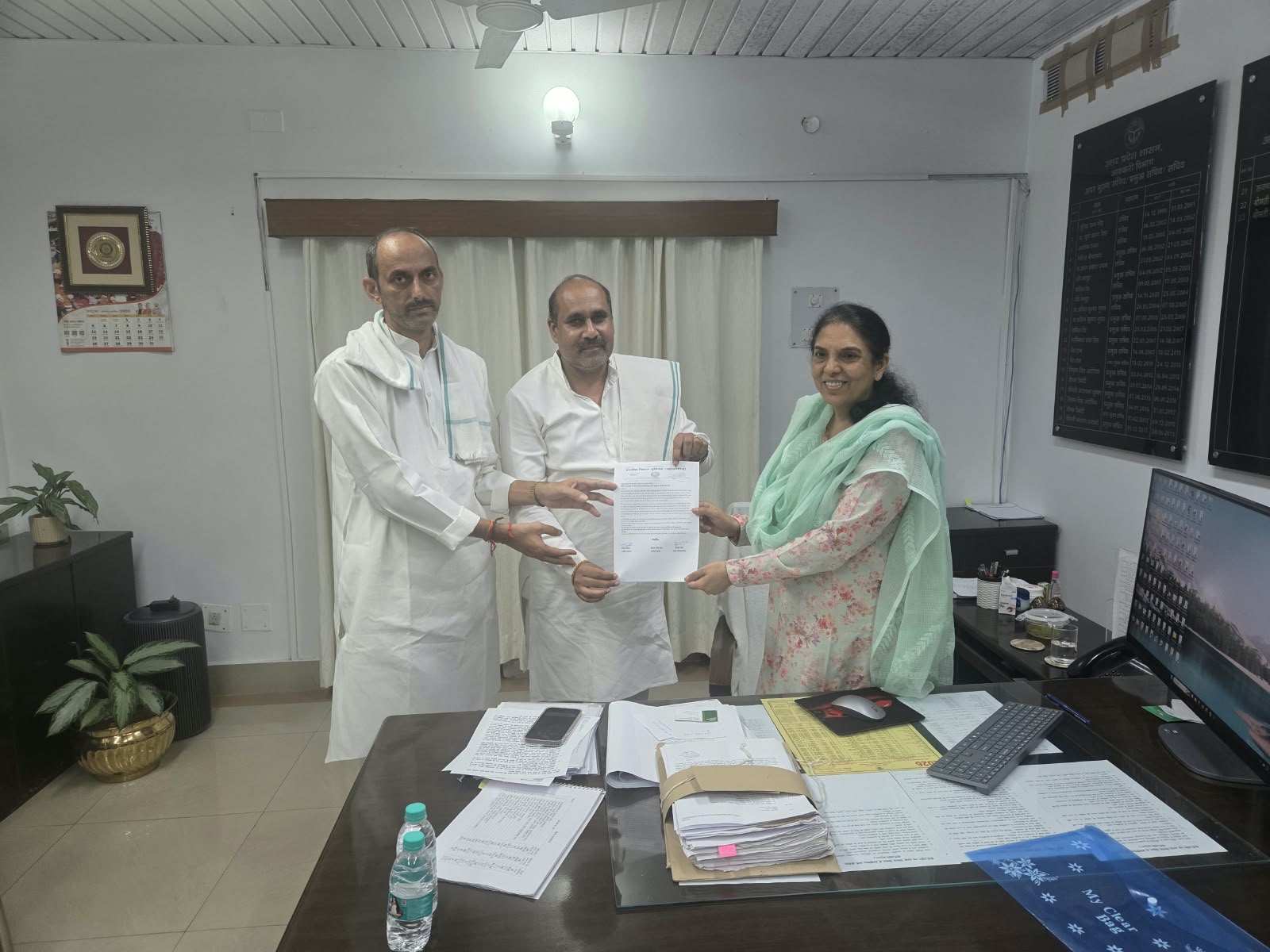 गन्ने का मूल्य 500 रुपये कुंतल घोषित करने की मांग,प्रमुख सचिव से मिले भाकियू नेता