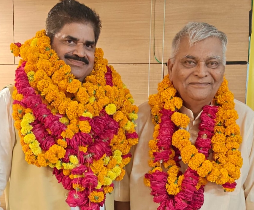 रोडवेज़ परिषद की केन्द्रीय कार्यकारिणी का चुनाव सम्पन्न  गिरिजा शंकर तिवारी, तीसरी बार अध्यक्ष व गिरीश चन्द्र मिश्र, 13वीं बार महामंत्री निर्विरोध चुने गये