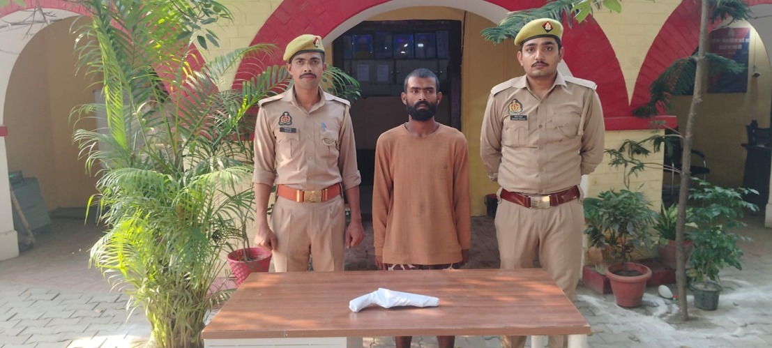 थाना कोतवाली सदर पुलिस द्वारा नाबालिग बालिका के साथ गलत हरकत करने वाला वांछित अभियुक्त गिरफ्तार