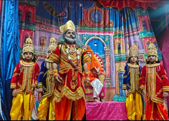 लाख मन धनवा, करोड़ मन रतनवा, सब बेकार लागेला, बिन सुवनवा भवनवा अन्हार लागेला