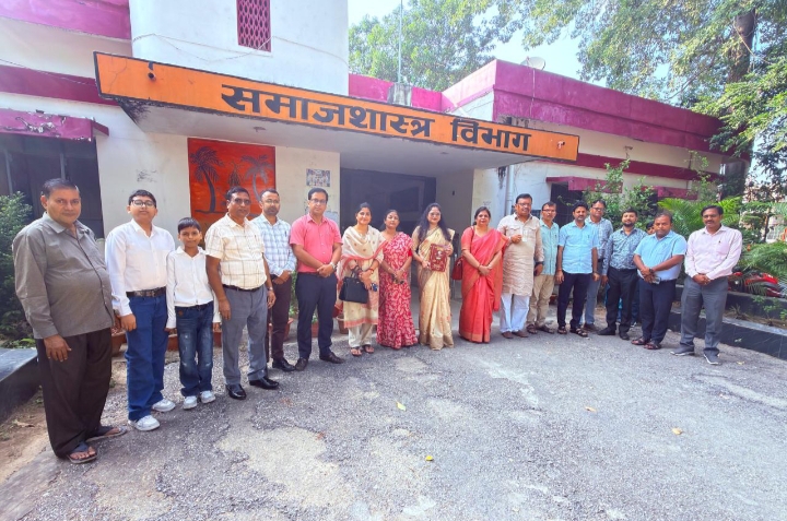 डॉ. आर्या गुप्ता को समाजशास्त्र में मिली पीएचडी की उपाधि