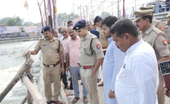 जलविहार महोत्सव को लेकर एसएसपी ने परखी सुरक्षा व्यवस्था धर्मगुरुओं व मेला पदाधिकारियों से वार्ता कर दिए आवश्यक दिशा-निर्देश, 500 से अधिक पुलिसकर्मियों की रहेगी तैनाती