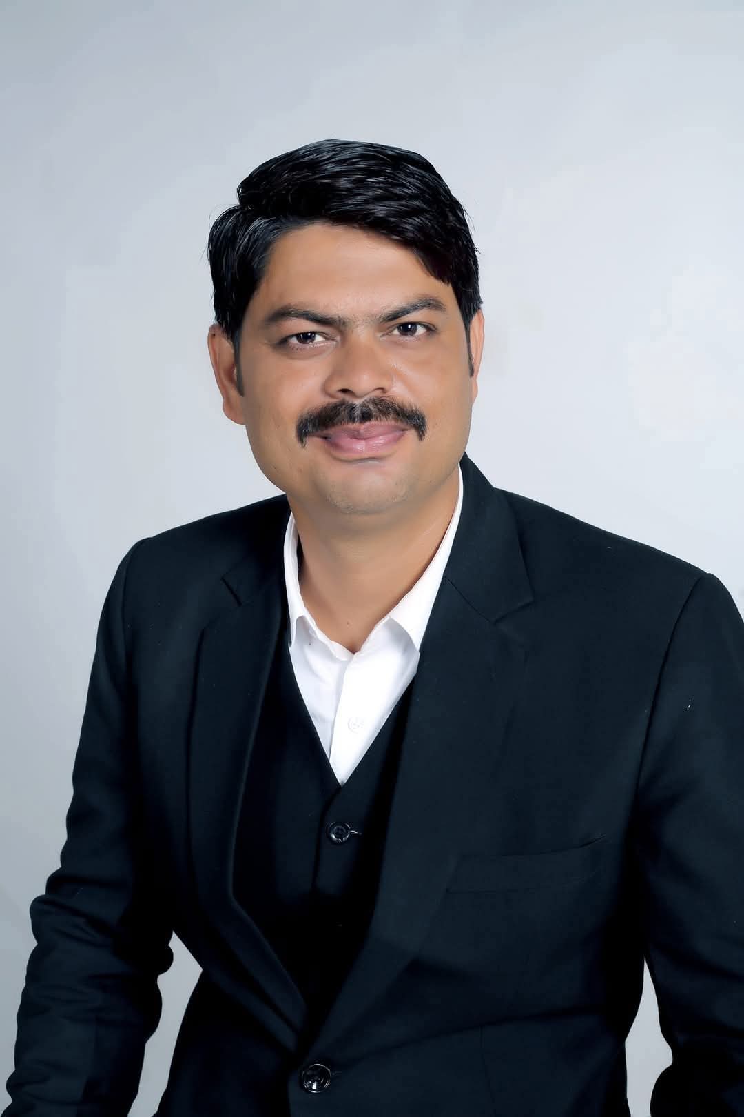 शिवसेना (शिंदे गुट) ने सौंपी जिम्मेदारी, रुचि तिवारी ने दी बधाई