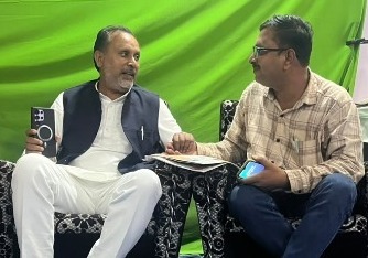 सीजेए कार्यालय पहुंचे सपा एमएलसी डॉ. मान सिंह यादव, चुनावी रणनीति पर हुई चर्चा - पुरानी पेंशन बहाली, शिक्षकों की सुरक्षा और शिक्षामित्रों को समान वेतन दिलाना बताया प्राथमिकता