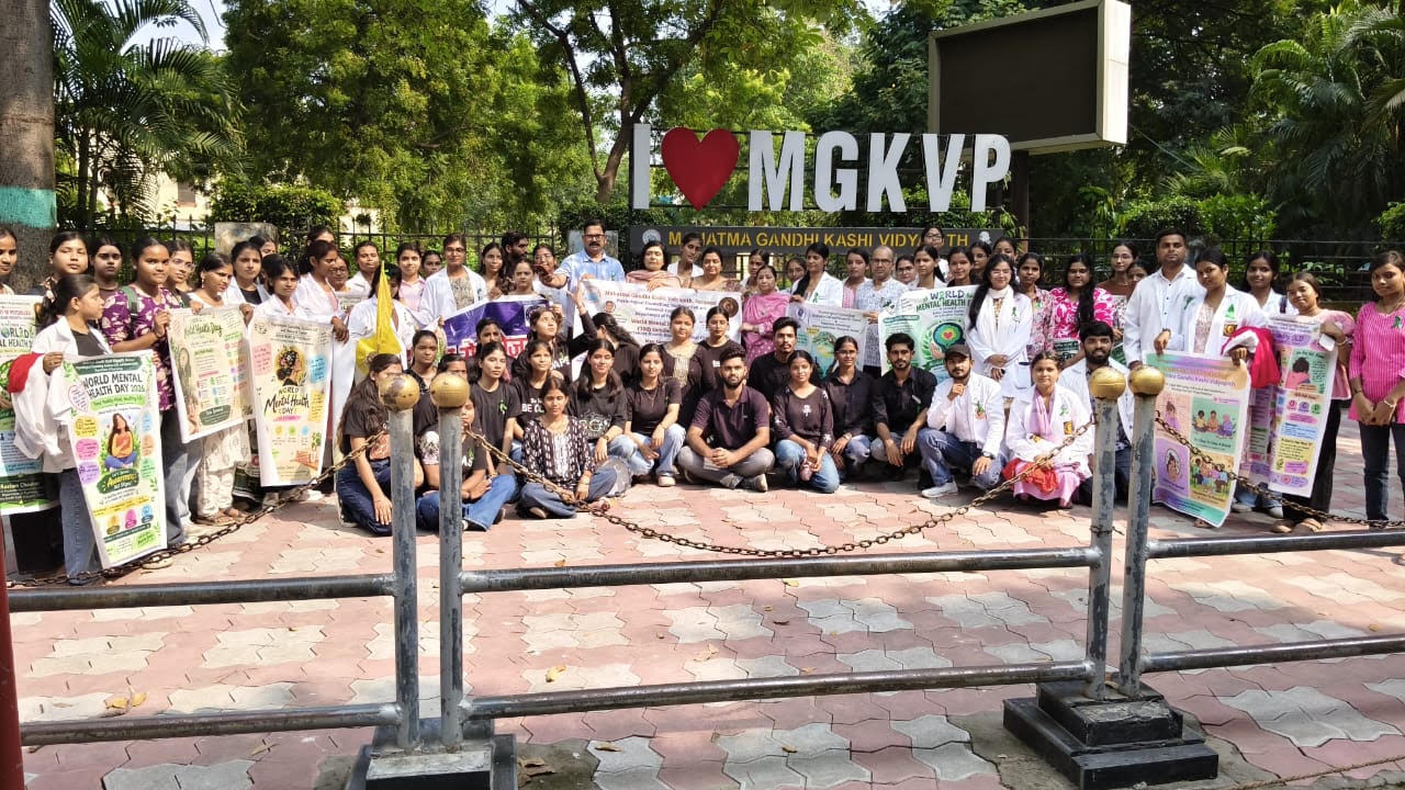 काशी विद्यापीठ में मन संवाद, ग्रीन रिबन से दिया मानसिक स्वास्थ्य का संदेश