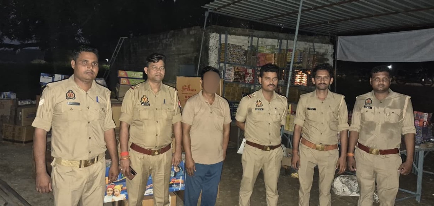 जहानाबाद में 18 लाख के अवैध पटाखे बरामद, एक गिरफ्तार - लाइसेंस की सीमा से अधिक रखा था 23.75 कुंतल पटाखों का भंडार