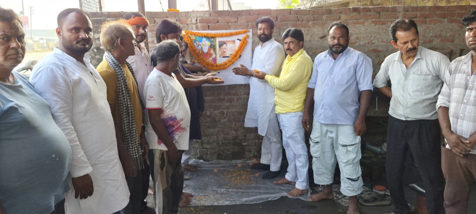 महर्षि वाल्मीकि ने सत्य, मर्यादा, मानवता का दिया संदेश रू अशफाक कांग्रेस महापुरुषों के विचारों, संविधान के मूल्यों पर चलती है