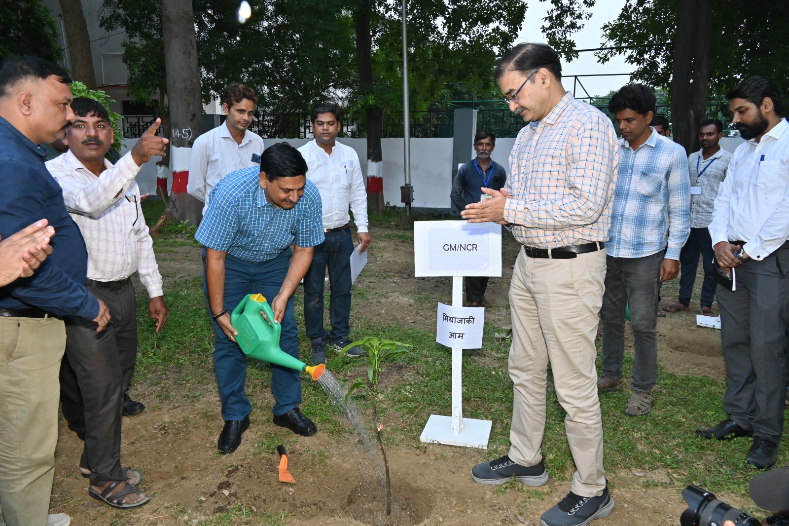 एक करोड़ पेड़, एक करोड़ उम्मीदें रू उत्तर मध्य रेलवे ने बनाया हरियाली का खास रिकॉर्ड