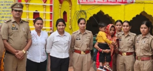 ऑपरेशन मुस्कान एक घंटे में परिजनों से मिली मंदिर में बिछड़ी चार वर्षीय बालिका मिशन शक्ति फेज-6.0 के तहत लवेदी-भरेह मिशन शक्ति केंद्र की टीम ने तत्परता से खोजा
