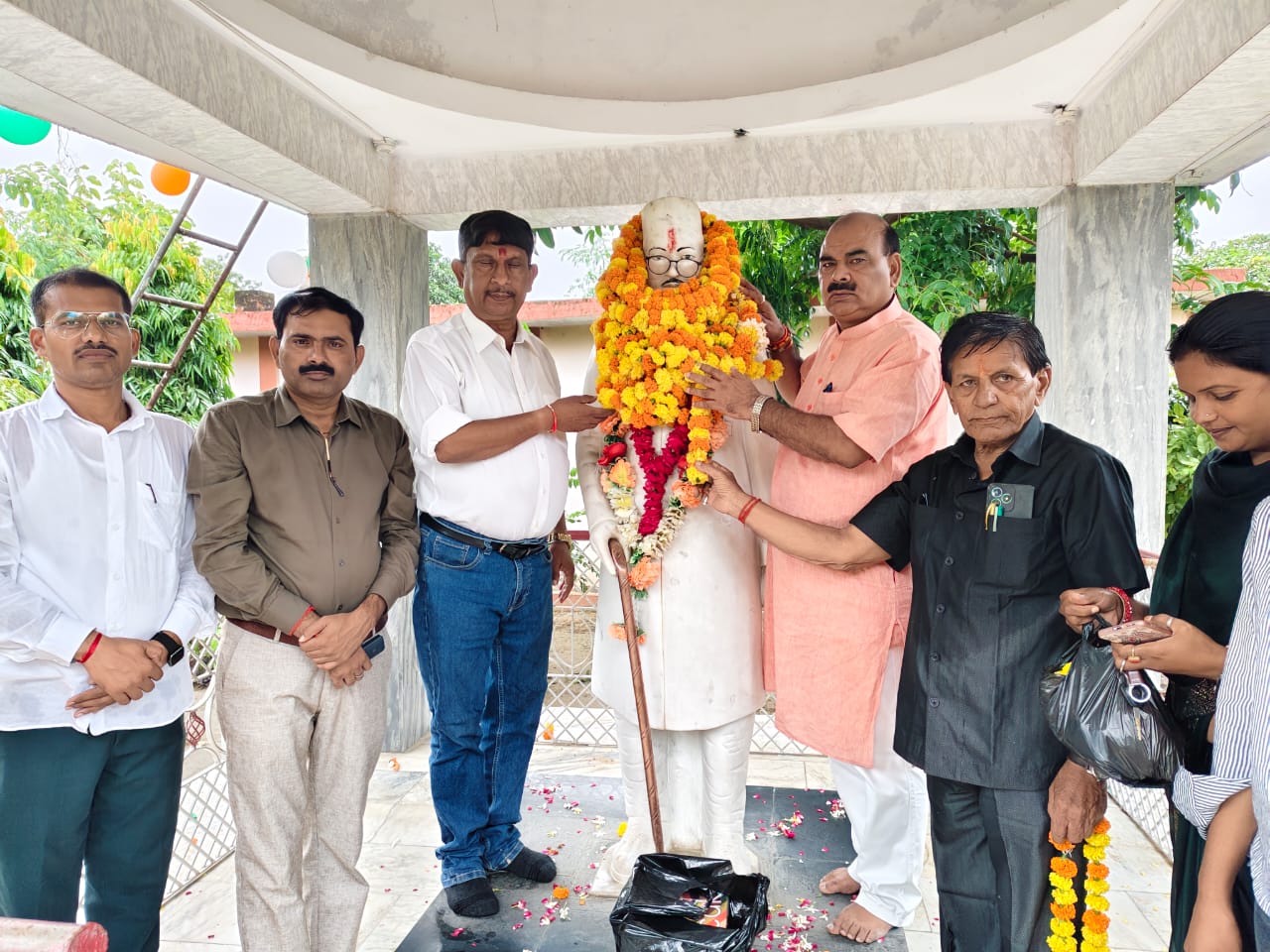 पं. भगवानदीन दुबे ने सामाजिक एवं शैक्षिक क्षेत्र में उच्च आदर्श की दी प्रेरणा-एमएलसी उमेश  -संस्थापक दिवस समारोह में  एमएलसी समेत पुराछात्रों का हुआ सम्मान, सांस्कृतिक कार्यक्रमों से बंधी समा