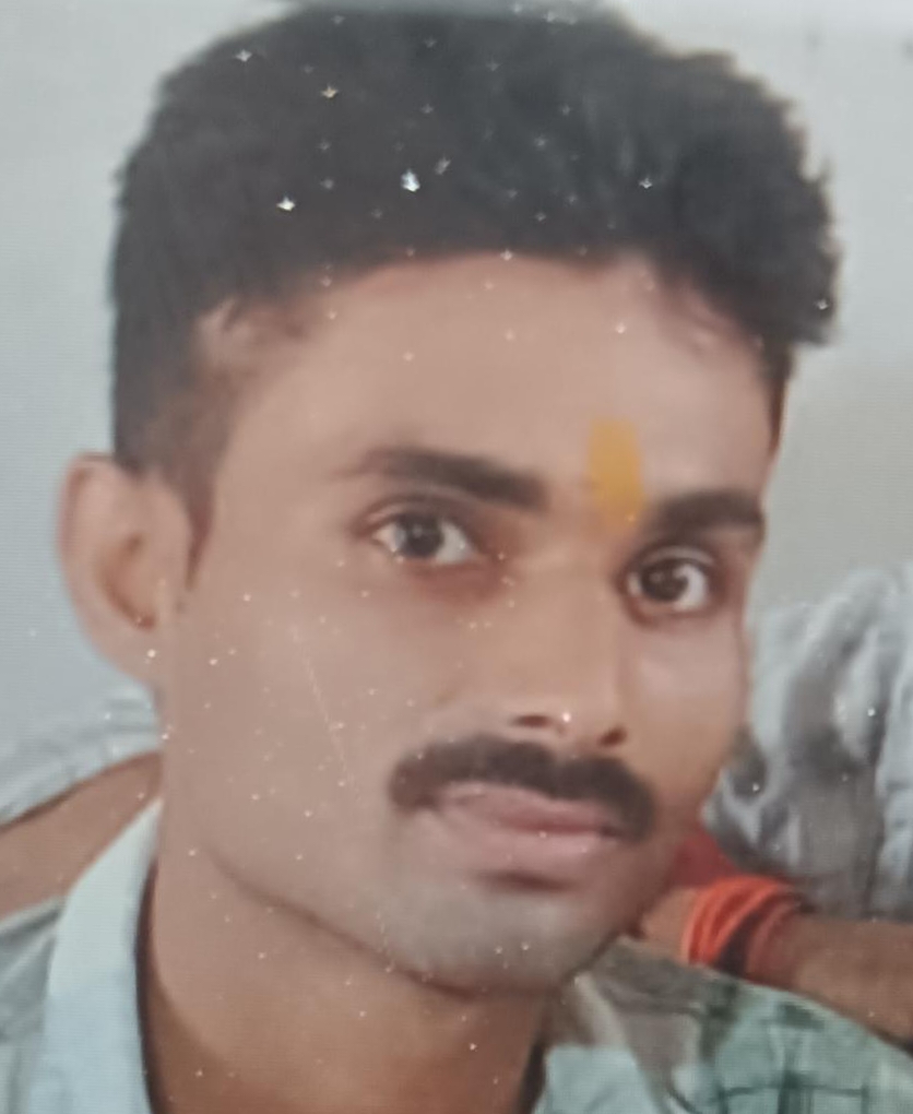 बेहोशी की हालत में मिले युवक की इलाज के दौरान मौत चकेढ़ी गांव का निवासी था राहुल मिश्रा, पुलिस ने शव पोस्टमार्टम के लिए भेजा