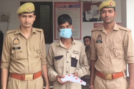 कोतवाली नगर पुलिस ने छिनैती का किया खुलासा, एक वांछित गिरफ्तार, चैन-तमंचा व बाइक बरामद