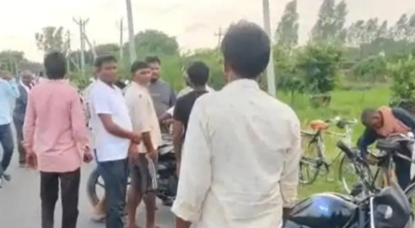 स्विमिंग पूल के सामने कच्चे रास्ते के पास मिला शव, पुलिस ने पहचान के प्रयास शुरू किए