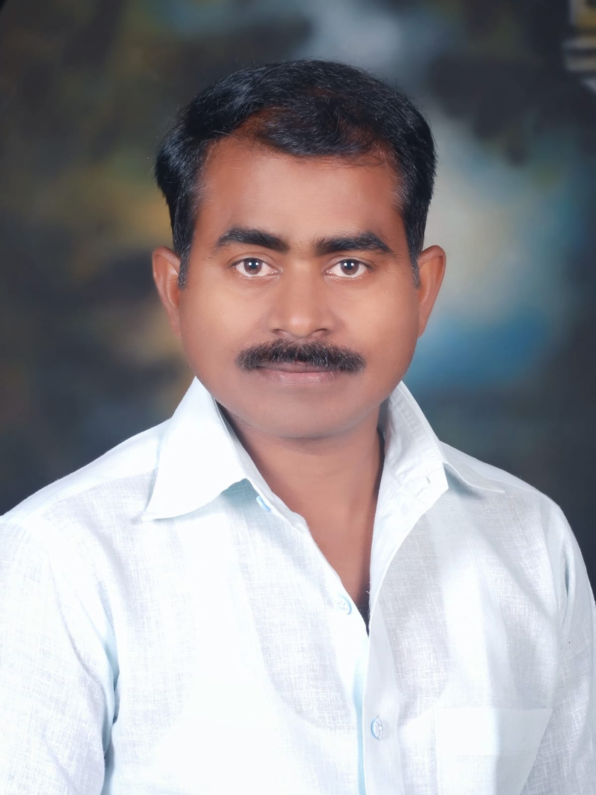 ईश्वर शरण इंटर कॉलेज के शिक्षक को राज्य स्तरीय योगासन टीम का चयनकर्ता बनाया गया