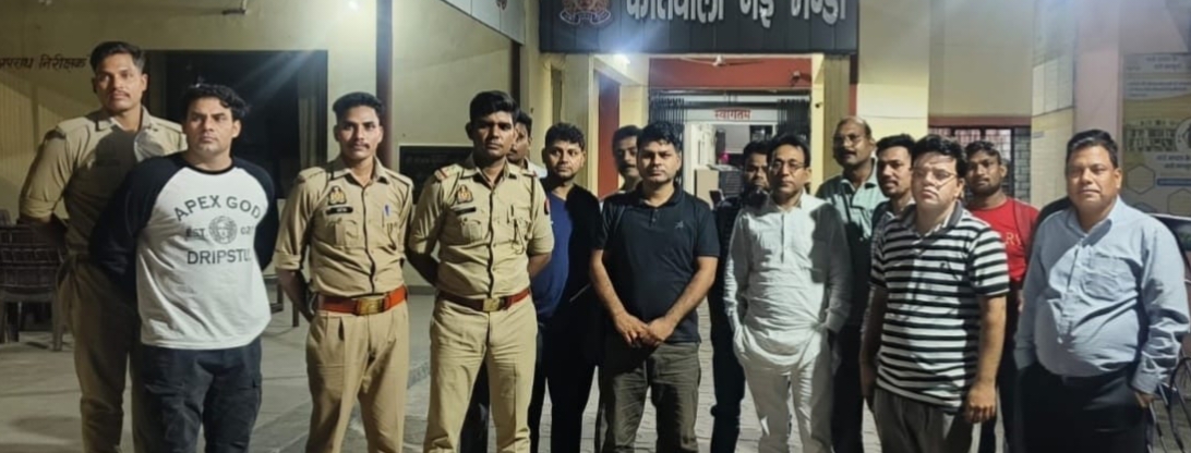 बरेली में 16 घंटे बस रोके जाने पर भड़के एनएचएम संविदा कर्मी, पांचवें दिन भी धरना जारी
