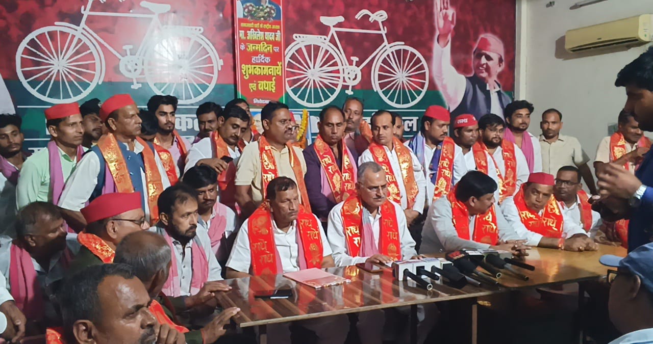 गांधी-शास्त्री जयंती पर सपा ने लिया लोकतंत्र बचाने का संकल्प - ‘वोट बचाओ-देश बचाओ’ अभियान के तहत सप्ताहभर कार्यक्रम, पत्रकार वार्ता में साझा की रणनीति
