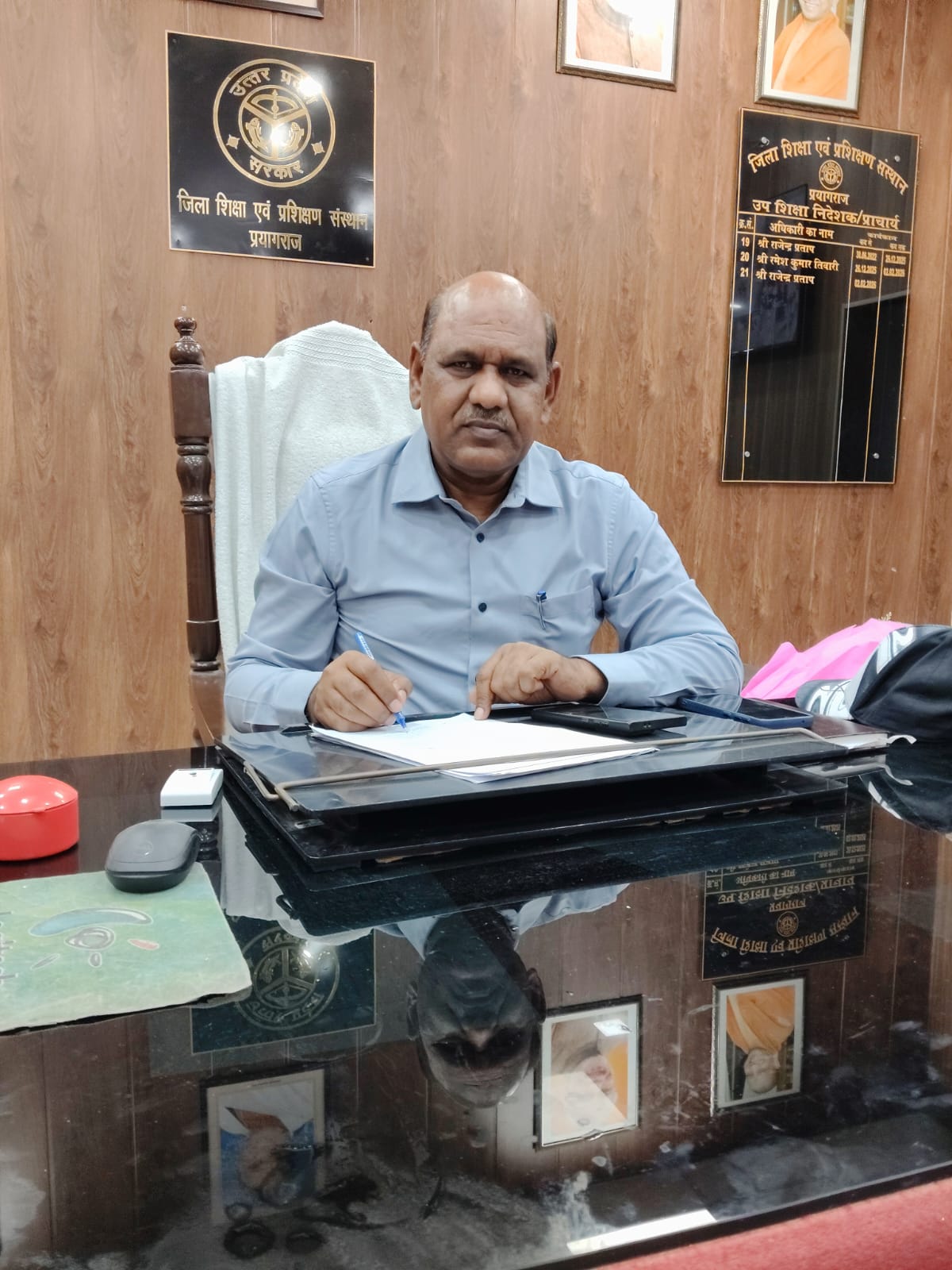 पीएनपी सचिव ने जारी किया 1184 डीएलएड कालेजों को नोटिस कहा कि नही दें रहे शिक्षक, कर्मचारियों की जानकारी कहा कि शिक्षक,कर्मचारियों की आनलाइन जानकारी शीघ्र दें, नही तो होगी कार्रवाई