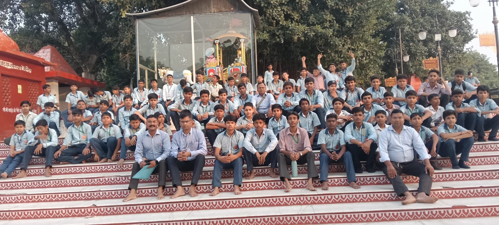 कुरुक्षेत्र के शैक्षणिक भ्रमण पर गए लाला जगदीश प्रसाद सरस्वती विद्या मंदिर के विद्यार्थी