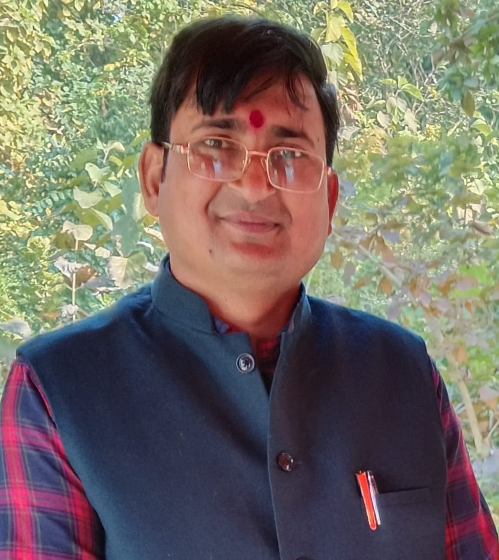 पूर्व सांसद प्रत्याशी युगल किशोर शुक्ल एडवोकेट ने 33/11केवी विद्युत उपकेन्द्र शिवपुरा को चालू करवाने की माँग की