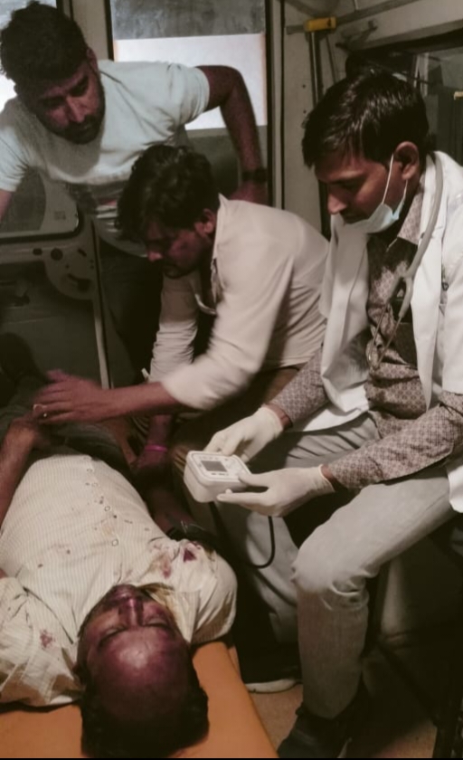 जसवंतनगर में अलग-अलग सड़क हादसों में 6 घायल, 2 सैफई रेफर