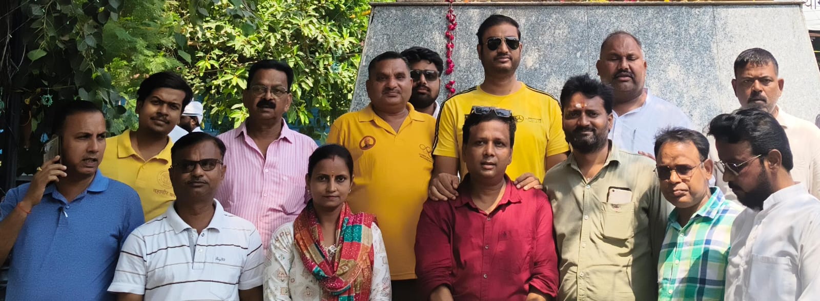गांधी व शास्त्री की प्रतिमा पर माल्यार्पण कर किया नमन