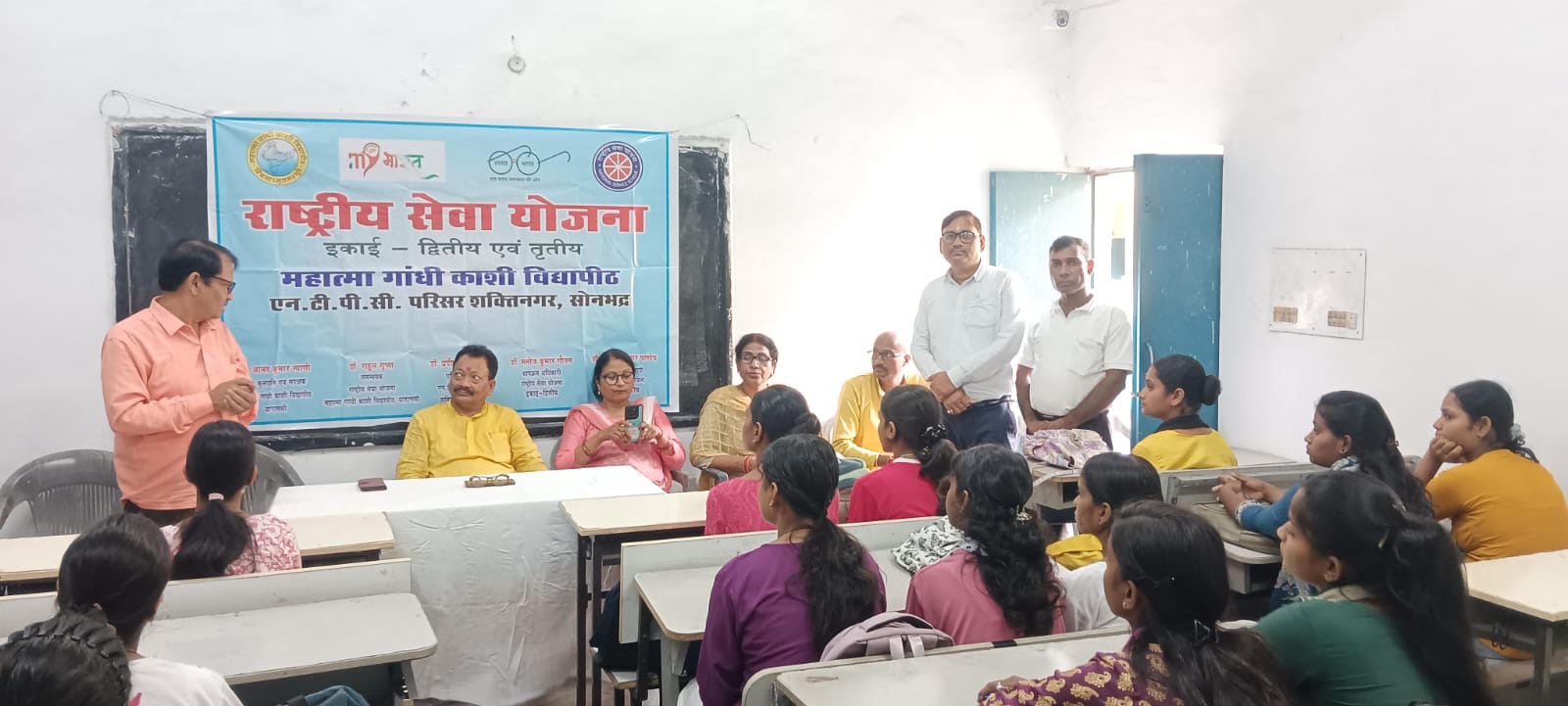 प्रधान प्रतिनिधि पिंटू मिश्र फिर बने देवदूत, दो दिन में दो लोगों की बचाई जान