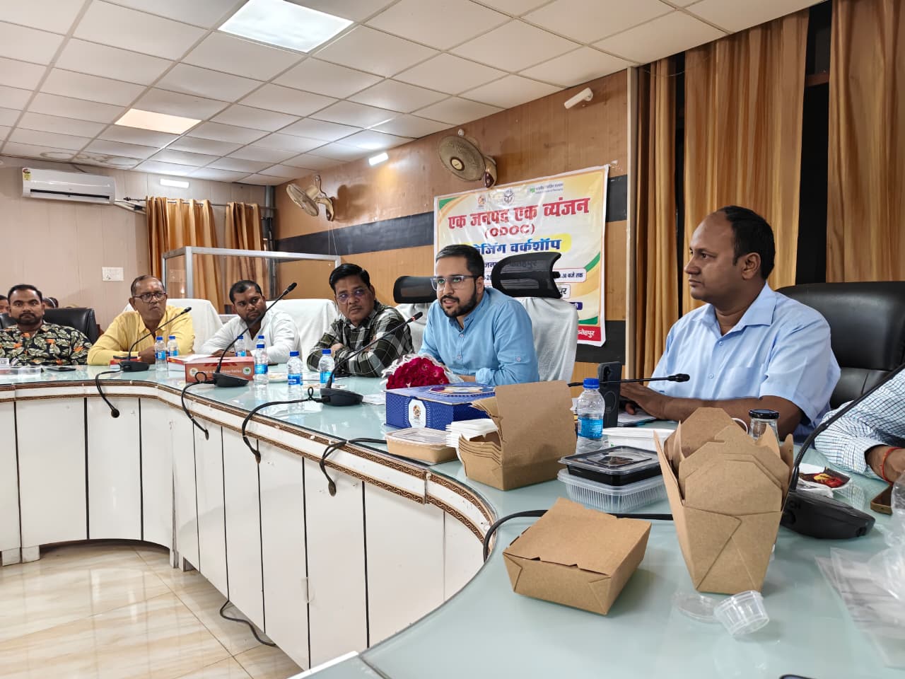 पेड़ा और सूतफेनी को राष्ट्रीय-अंतरराष्ट्रीय बाजार तक पहुंचाने पर जोर - पैकेजिंग कार्यशाला में उद्यमियों को आधुनिक तकनीकों की दी गई जानकारी