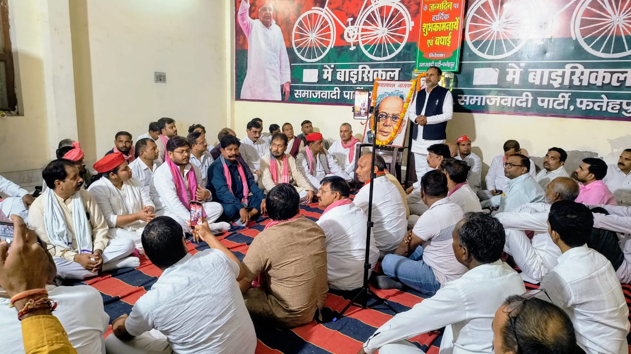 पुरानी पेंशन बहाली और शिक्षकों की सुरक्षा पर सपा का बड़ा दांव, भाजपा पर बरसे डॉ. मान सिंह यादव ,- वित्तविहीन शिक्षकों को मानदेय और सेवा सुरक्षा दिलाना प्राथमिकता