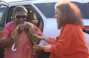 स्वामी चिदानन्द सरस्वती ने भारत की राष्ट्रपति द्रौपदी मुर्मू का किया दिव्य अभिनन्दन