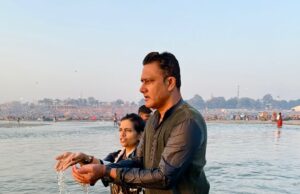 महाकुम्भ की आस्था में ओतप्रोत नजर आए अनिल कुंबले ने पत्नी संग त्रिवेणी संगम में किया पावन स्नान