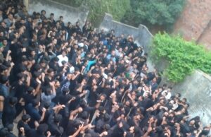 मौला अली की शहादत पर ताबूत को कांधा देने उमड़ा स्याह सैलाब-गूंजी अली मौला हैदर मौला की सदाएं