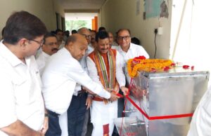 दो बड़े वॉटर कूलर संयन्त्र का कुलपति ने किया उद्घाटन