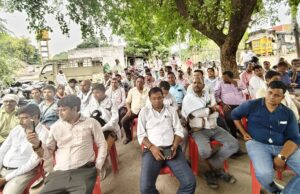 संविदाकर्मियों का कटा वेतन 48 घंटो में न मिलने पर दिया संघर्ष समिति ने दी आंदोलन कि चेतावनी