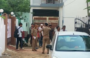 जौनपुर में सनसनी: कूड़े के ढेर में मिला पूर्व युवा कल्याण अधिकारी का शव, हत्या की आशंका