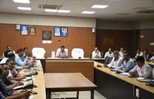 संचारी रोग नियंत्रण और दस्तक अभियान की तैयारी तेज, डीएम ने दिए कड़े निर्देश