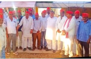 बसपा के पूर्व क्षेत्रीय अध्यक्ष सहित सैकड़ों ने ली सपा कि सदस्यता